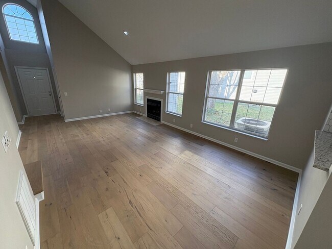 Foto del edificio - 5504 Knollcrest Ct