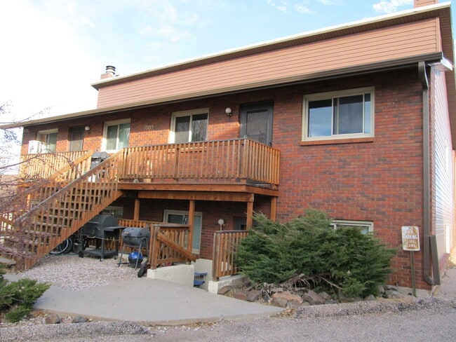 Building Photo - 7003 Tumbleweed Dr
