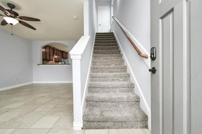 Foto del edificio - 10022 Raymondville Rd