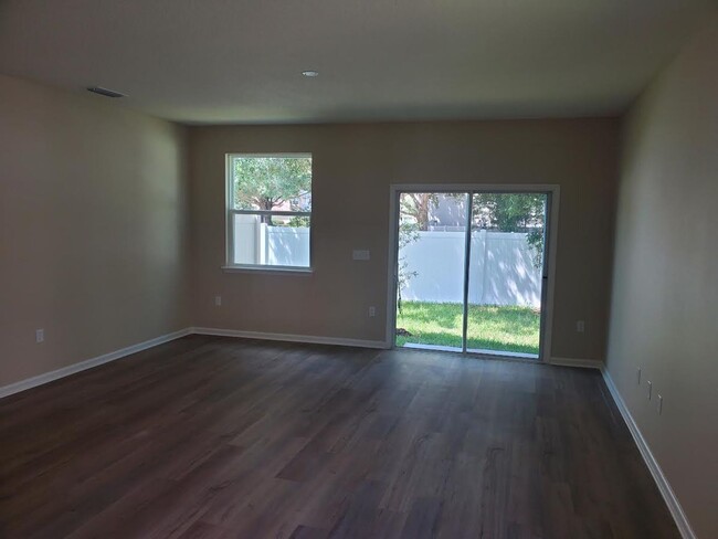 Building Photo - 2B/2.5 Townhome For Rent in Greenland Place!