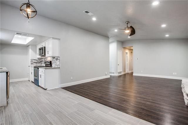 Building Photo - 641 Cove Hollow Dr