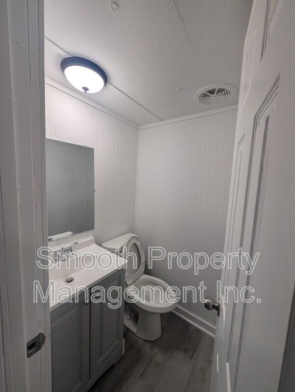 Foto del edificio - 4355 Trailer Park Ct