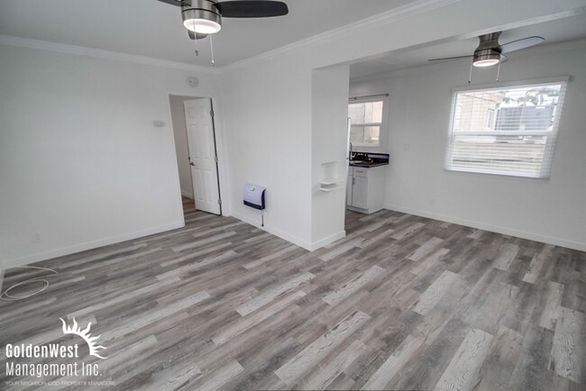 Foto del edificio - Remodeled 1Bd/1Ba Upstairs Condo in the He...
