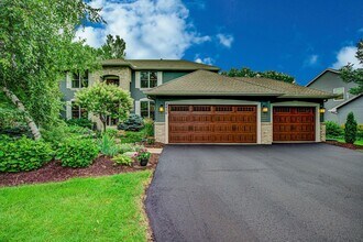 Building Photo - 2456 Hunter Dr