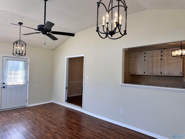 Foto del edificio - 14001 Sandhurst Dr SW