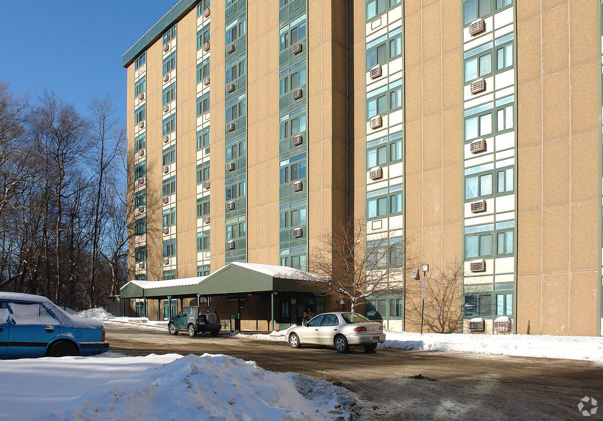 Building Photo - Betty Knox Apartments