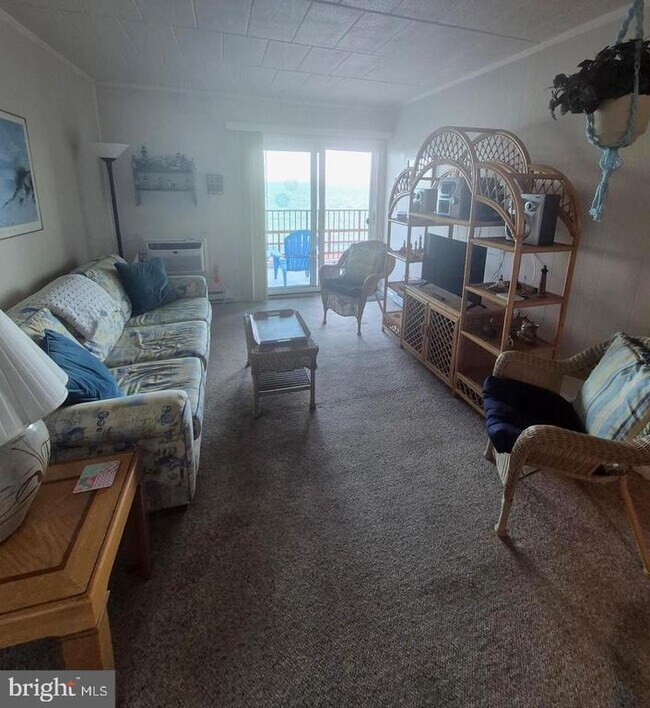 Foto del edificio - 745 Mooring Rd