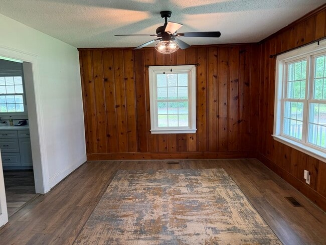 Building Photo - 38 Buttercup Ln