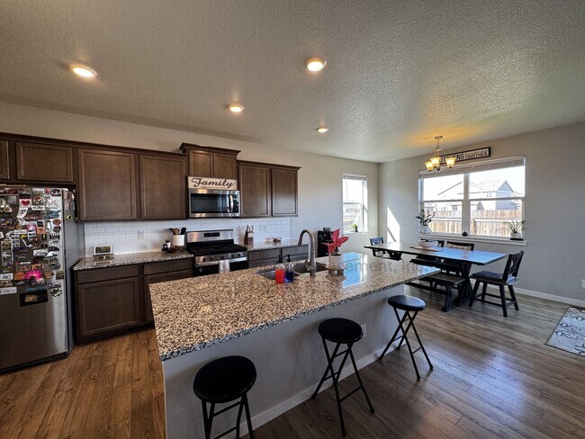 Foto del edificio - 10092 Castor Dr