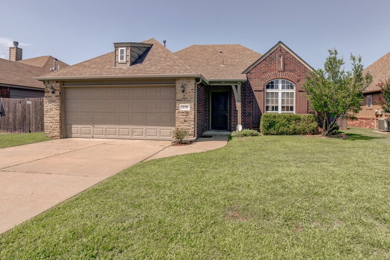 18705 E 49th Pl S, Tulsa, OK 74134 House Rental in Tulsa, OK