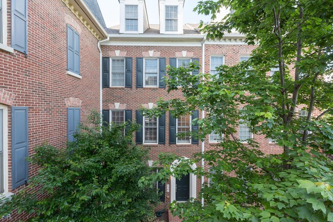 Building Photo - 1746 Potomac Greens Dr