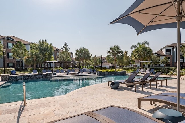 Building Photo - Cortland League City