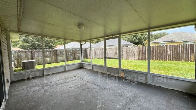 Foto del edificio - 9583 Stratham Ct