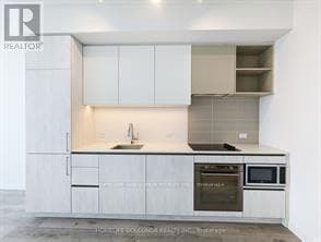 Building Photo - 1000 Portage Pkwy