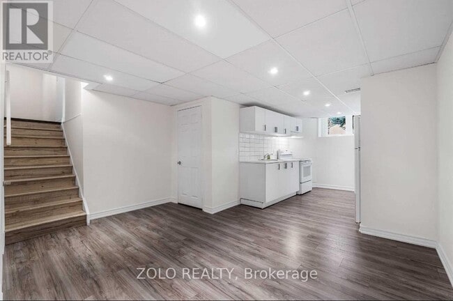 Building Photo - 352 Crossland Gate
