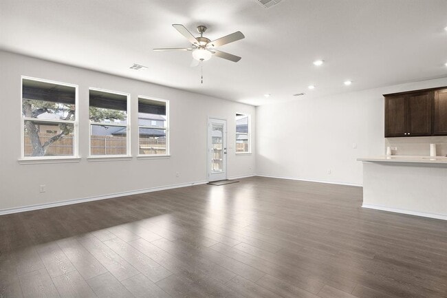 Building Photo - 316 Caisson Trl