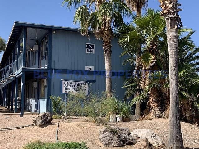 Foto principal - 3520 E 2nd St