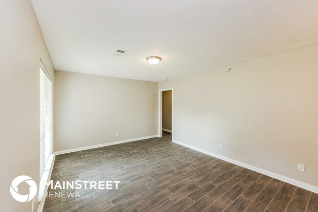 Foto del edificio - 10902 Faircroft Dr