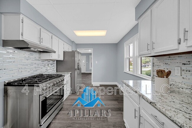 Building Photo - 648 Stewart Ct