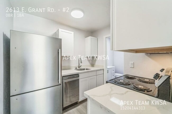 Foto del edificio - 2613 E Grant Rd