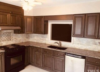 Foto del edificio - 6413 Andsley Dr