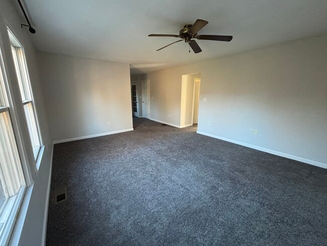 sala de estar - 42 Parker Rd