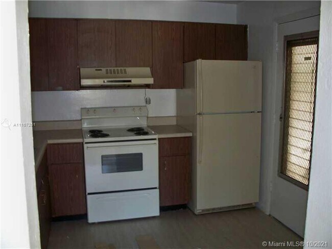 Building Photo - 7711 SW 56th St