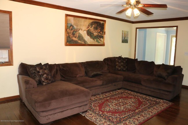 Foto del edificio - 147 Hickory Rd