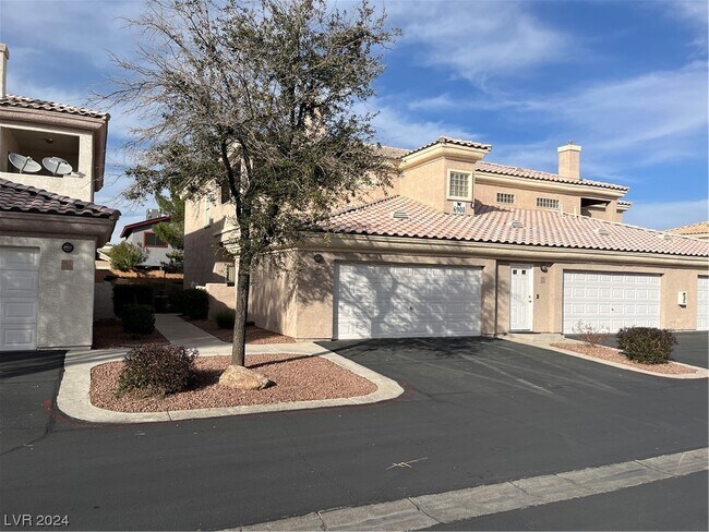 Building Photo - 6908 Dorita Ave