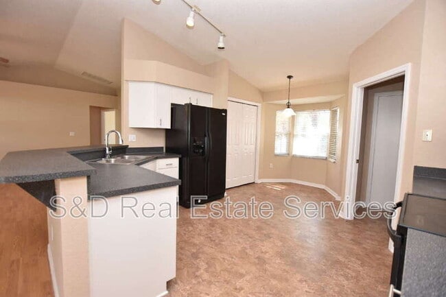 Foto del edificio - 2830 Hickory Ridge Dr