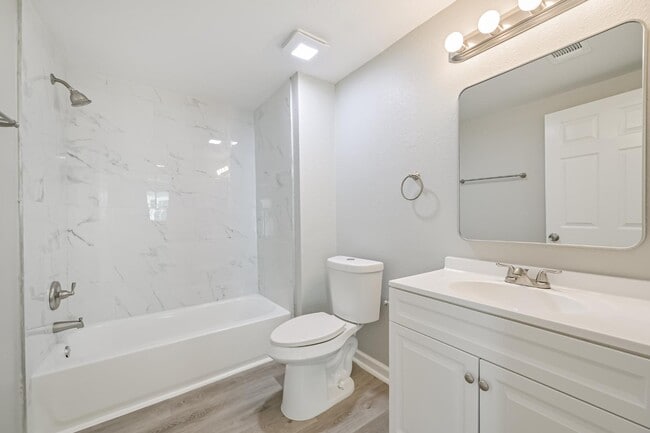 Building Photo - 1428 E 36th St