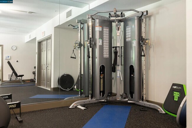 Foto del edificio - 1800 Alma Ave