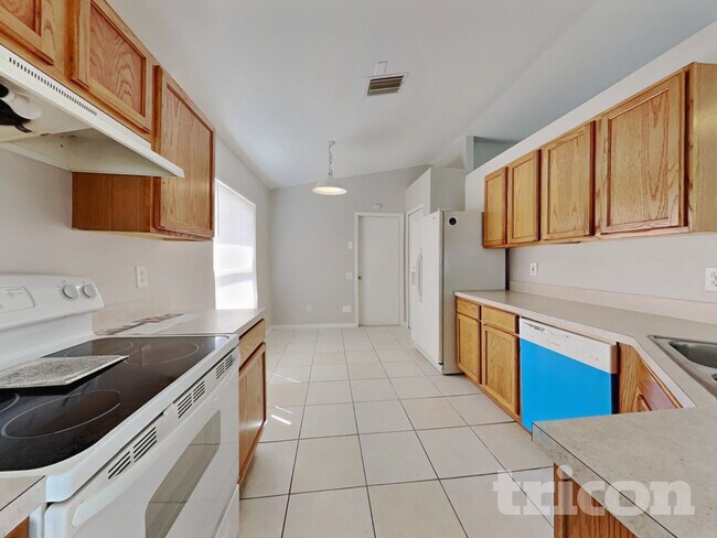 Building Photo - 12420 Tree Pointe Ct