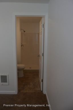 Foto del edificio - 3111 NE Burton Rd