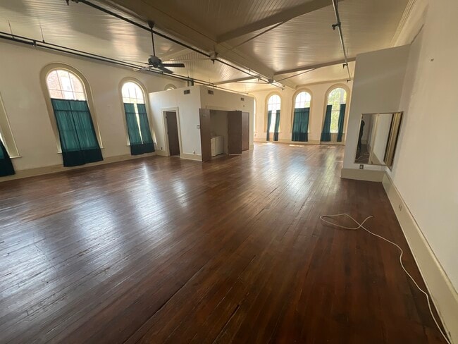 Building Photo - 804 Ellis St