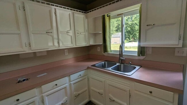 Building Photo - 9298 Arbela Rd