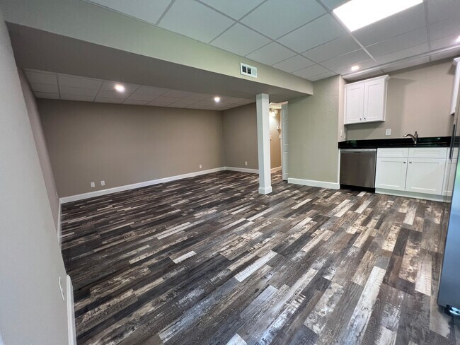 Building Photo - 43 Agappa Ln