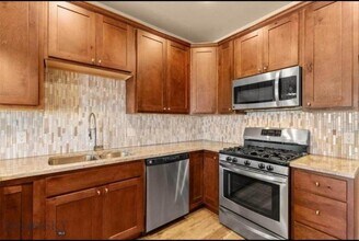 Building Photo - 2708 Cobblestone Pl