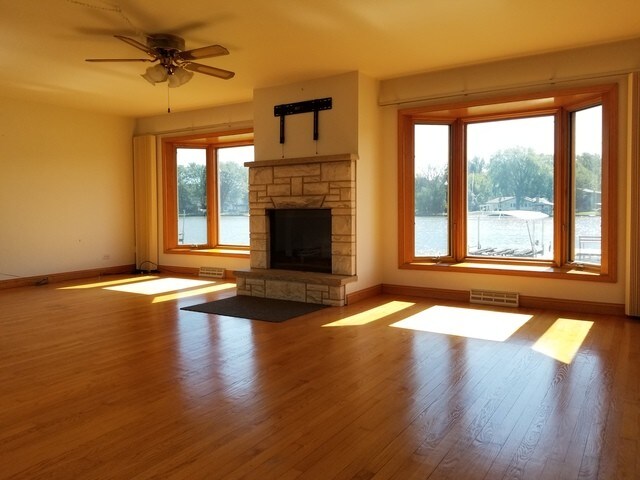 Building Photo - 1611 Sunnyside Beach Dr