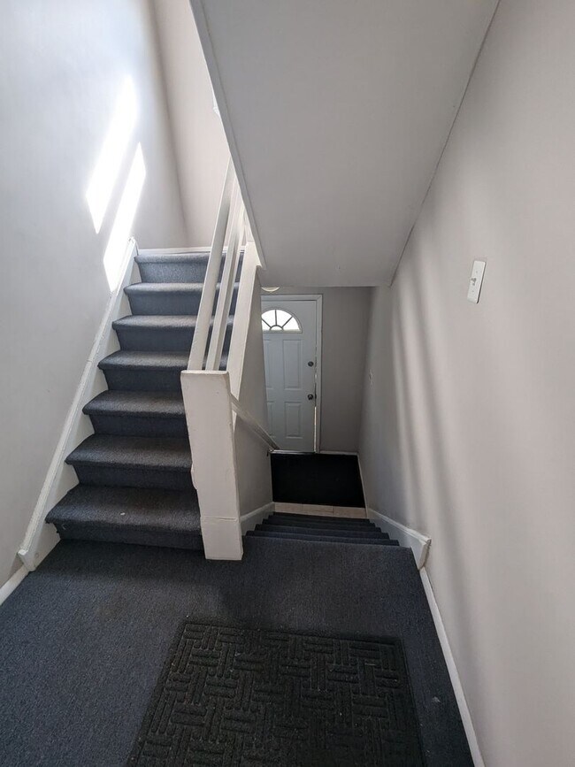 Foto del edificio - 9432 Kirkwood Rd