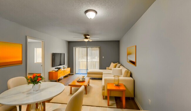 Foto del edificio - 3165 South St