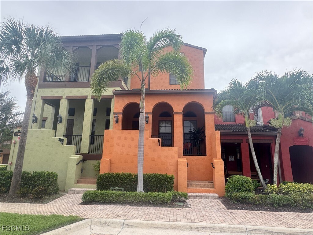 Primary Photo - 11901 Izarra Way