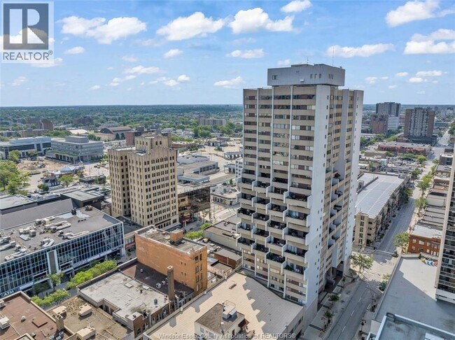 Photo du bâtiment - 380 Pelissier St