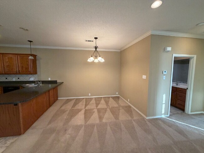 Foto del edificio - Beautiful 3-Bed, 2-Bath Gem in Lubbock- Spacious 1500 Sq Ft Living!