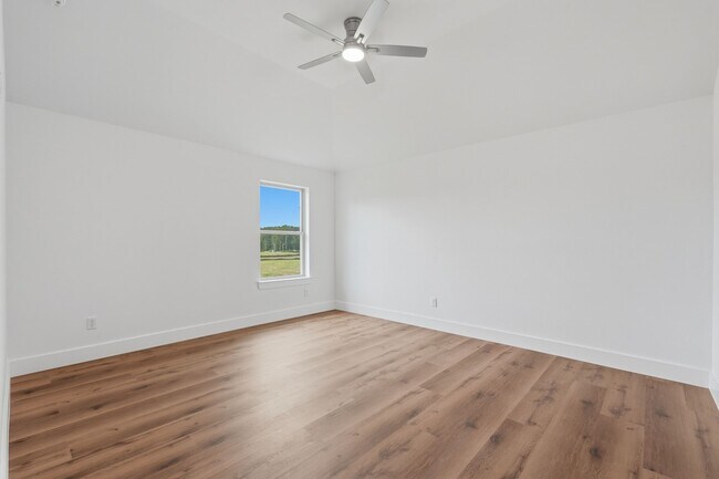 Building Photo - 13146 Lake Conroe Bay Rd