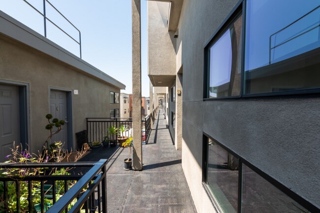 Foto del edificio - 1130 65th St