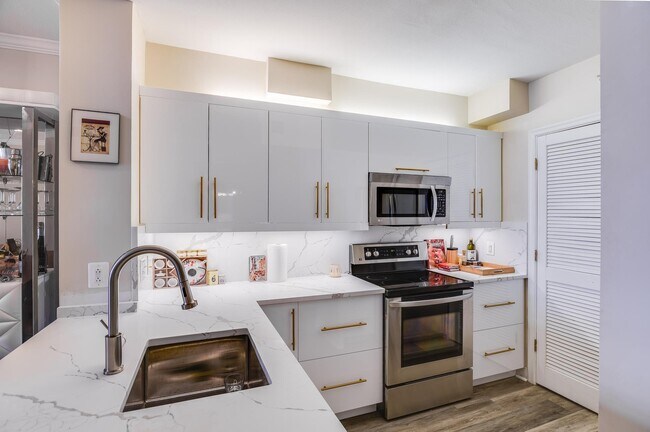 Foto del edificio - 631 D St NW