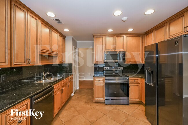 Building Photo - 1570 Crabapple Cove Ct N