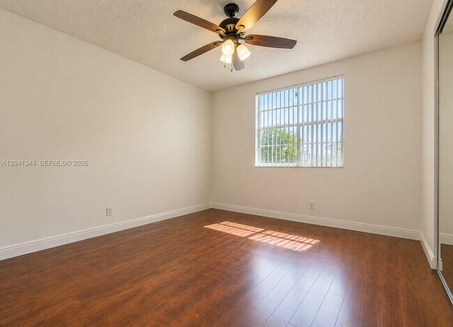 Foto del edificio - 11938 NW 12th St
