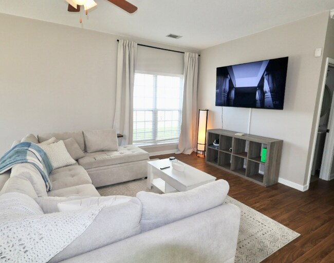 Foto del edificio - 83 Rhett Ln